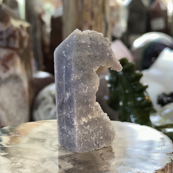 Grape Agate 4 Sided Crystal Point With One Side Raw Stone! - Picture 5 of 6